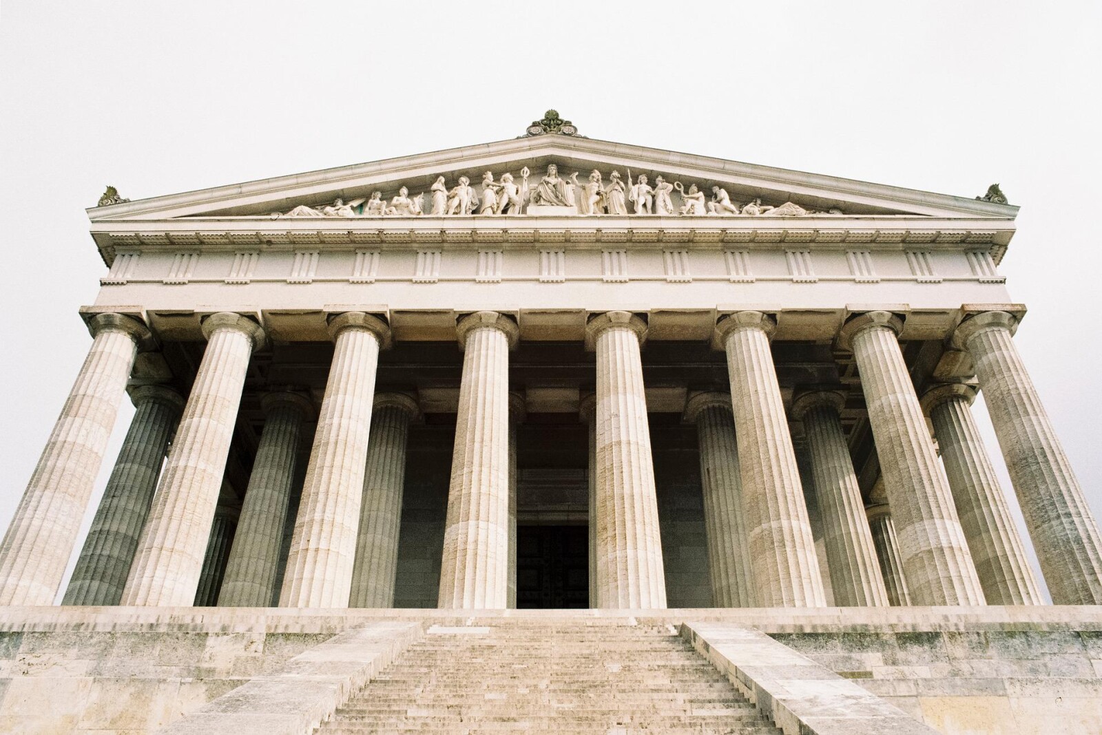 Ancient right. Германия Валгалла архитектура. Monument Unsplash. Columnar.