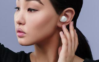 Look Ma, No Wires: 3 Wireless Earbud Deals