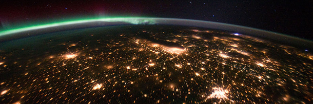 6 Ways Movies Get Space Wrong (by Astronaut Chris Hadfield)