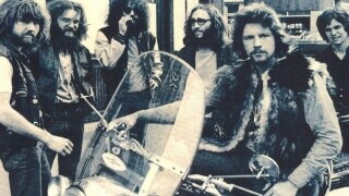 The Very Counterintuitive Inspiration For The Song “Dancing in the Moonlight”