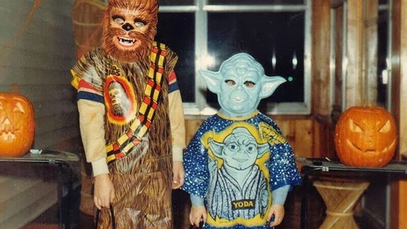 Vintage Halloween Looks That No Longer Make the Cut