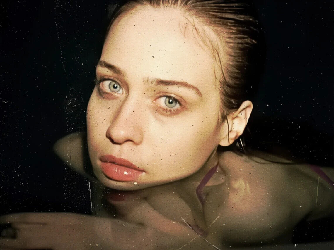 Fiona Apple, Photos as Seen from the Very Beginning