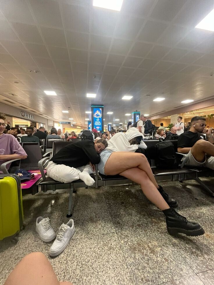 HEBE VERANI QUEEN POLICE PASTA BEST