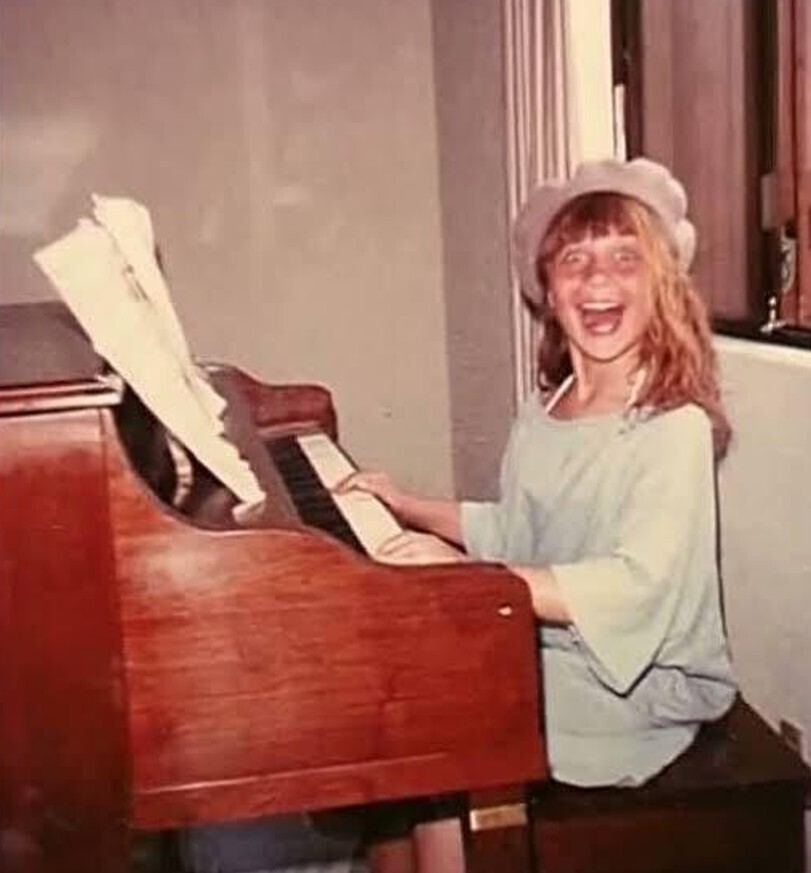 Fiona Apple, Photos as Seen from the Very Beginning