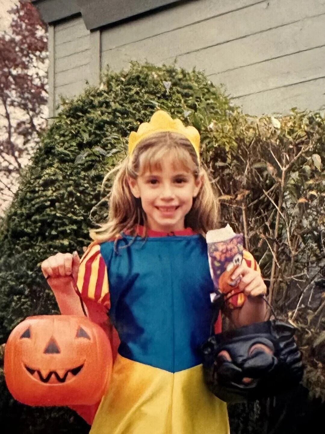 Vintage Halloween Looks That No Longer Make the Cut