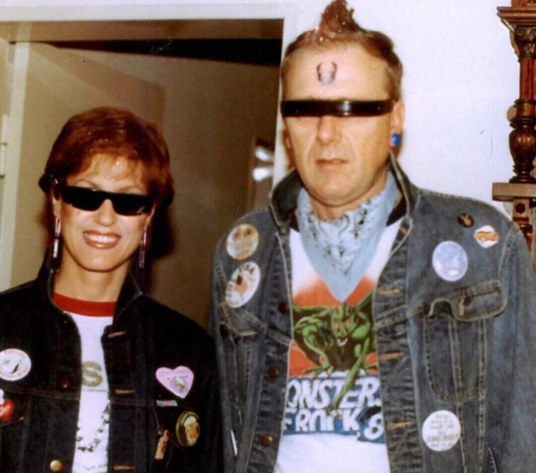 S ONSTER FRO K 8 deing - - 2 - Juice