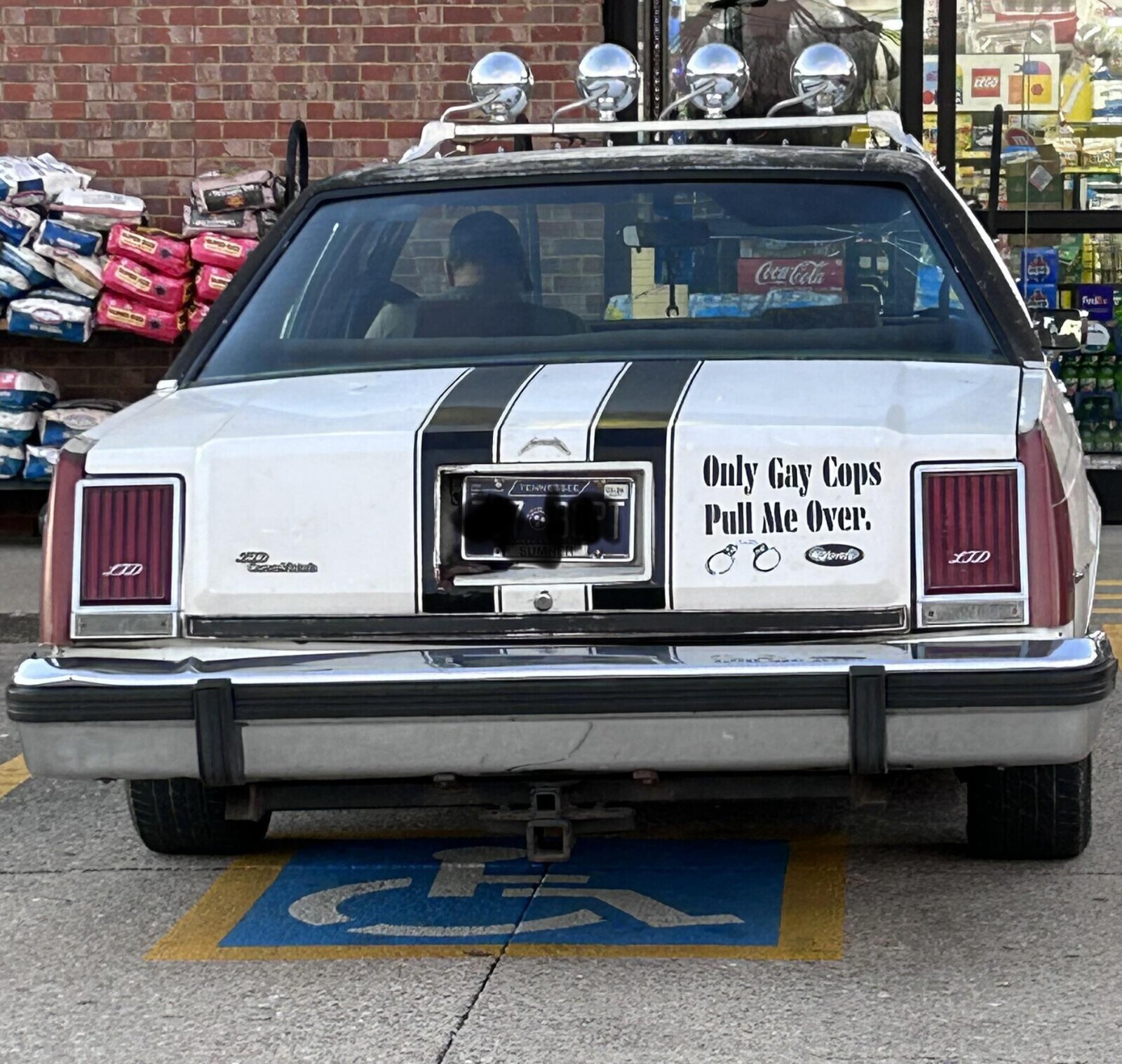 ERGO Coca-Cola CM TOWNETTEE Only Gay Cops Pull Me Over. PT - SUMF LTD fill 