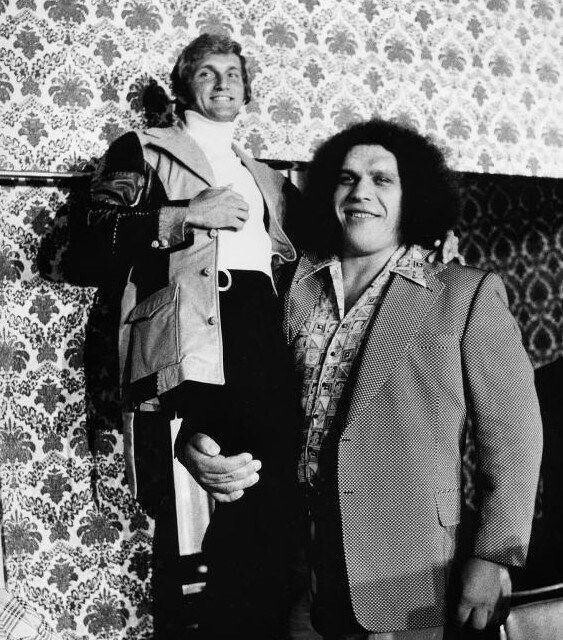 20 Photos Showing Just How Big Andre The Giant Was