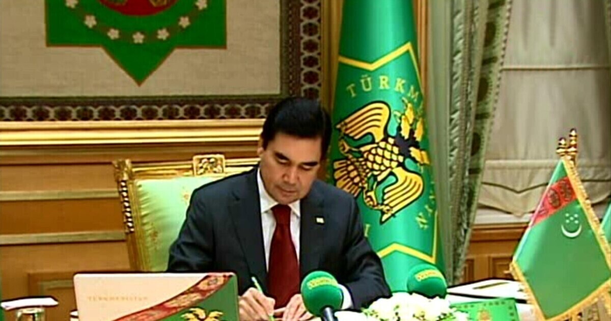 Evil Dictators With Some Surprisingly Petty Hobbies