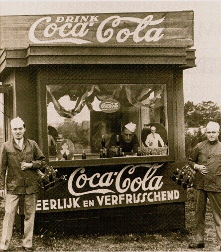 Coca Cola DRINK Coca-Cola - - Coca-Cola EERLIJK EN VERFRISSCHEND