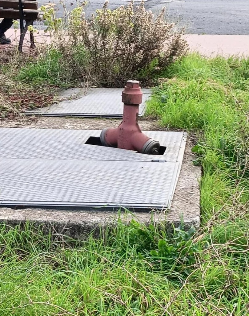 20 Pics Where an Eye Roll is the Only Logical Response