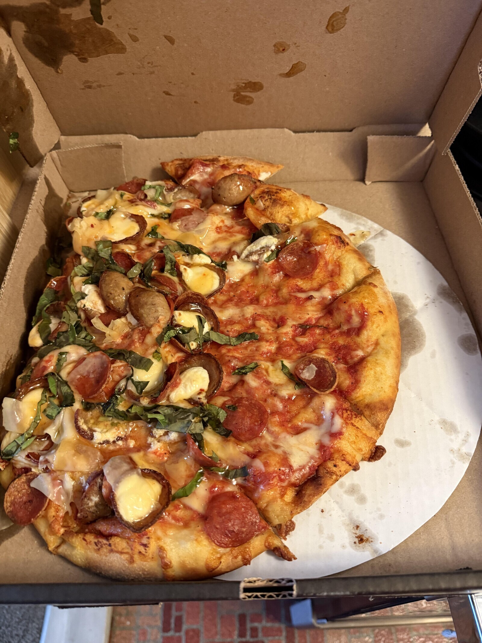 20 Pics Where an Eye Roll is the Only Logical Response