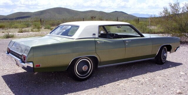 Classic Sedans So Big They Needed Their Own ZIP Code