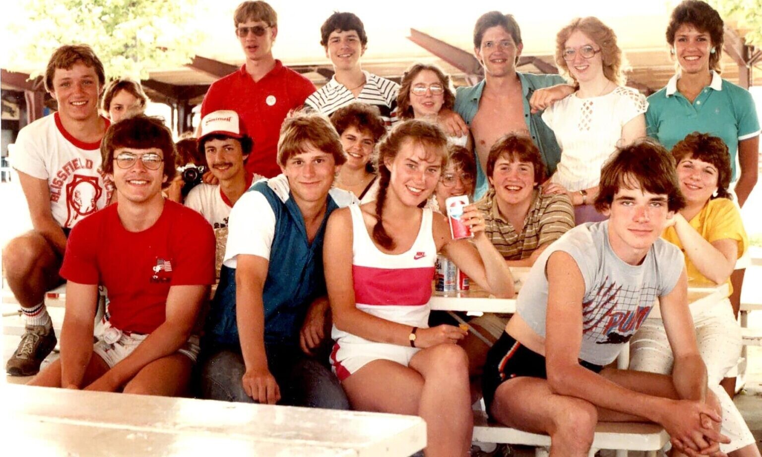 Fascinating Photos Showing the World in 1983