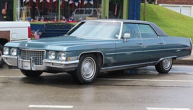 Classic Sedans So Big They Needed Their Own ZIP Code