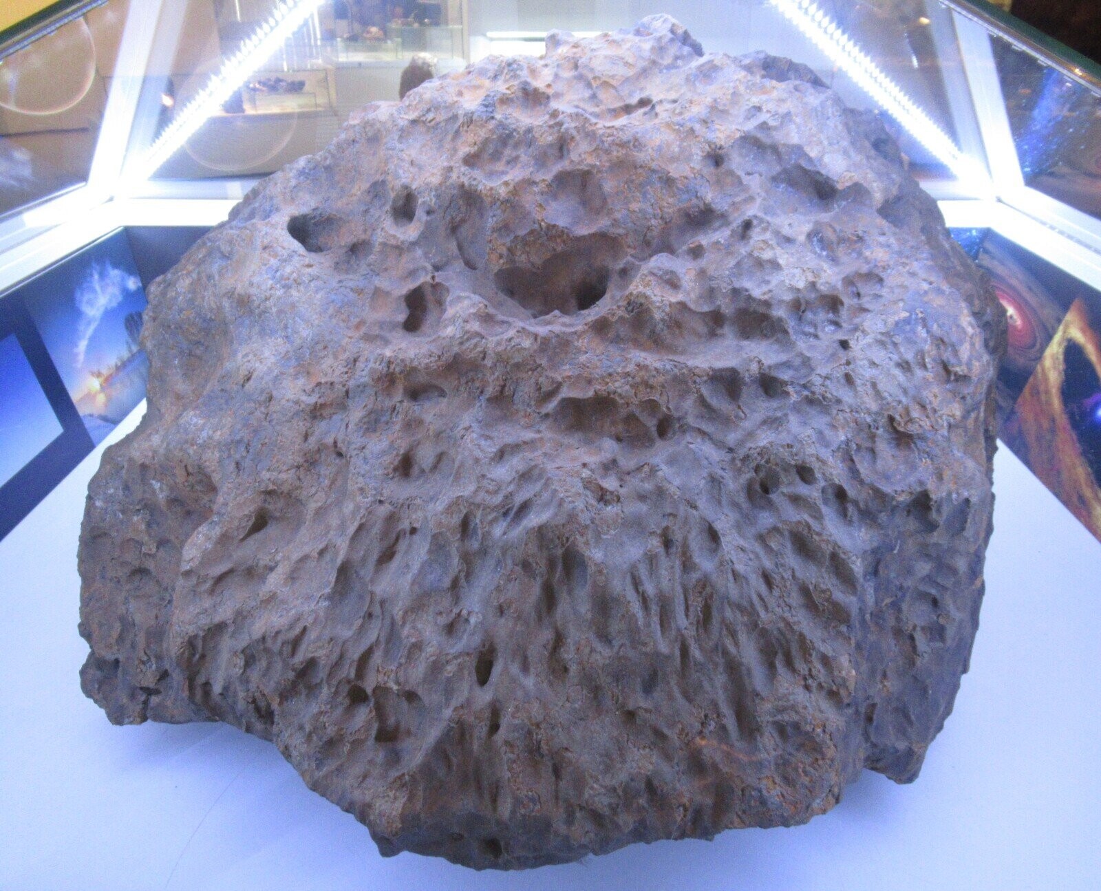 People Who Cheated Death By Meteorite