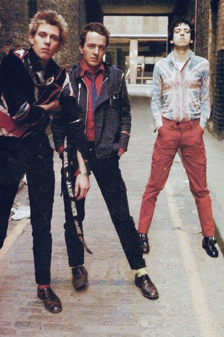 NIE JONES ا JANIK MARI