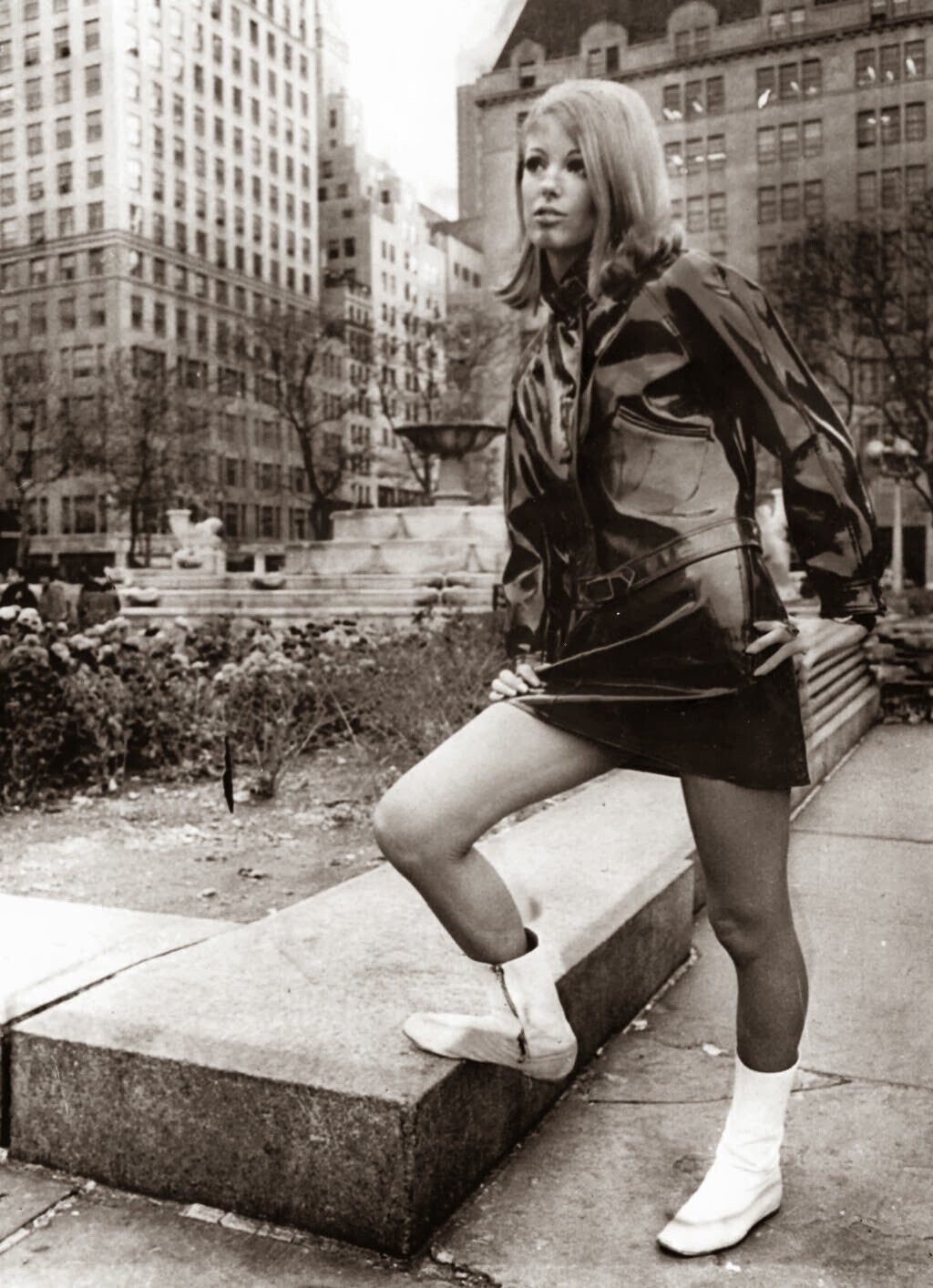 20 1960s Photos of What Freedom Used to Look Like