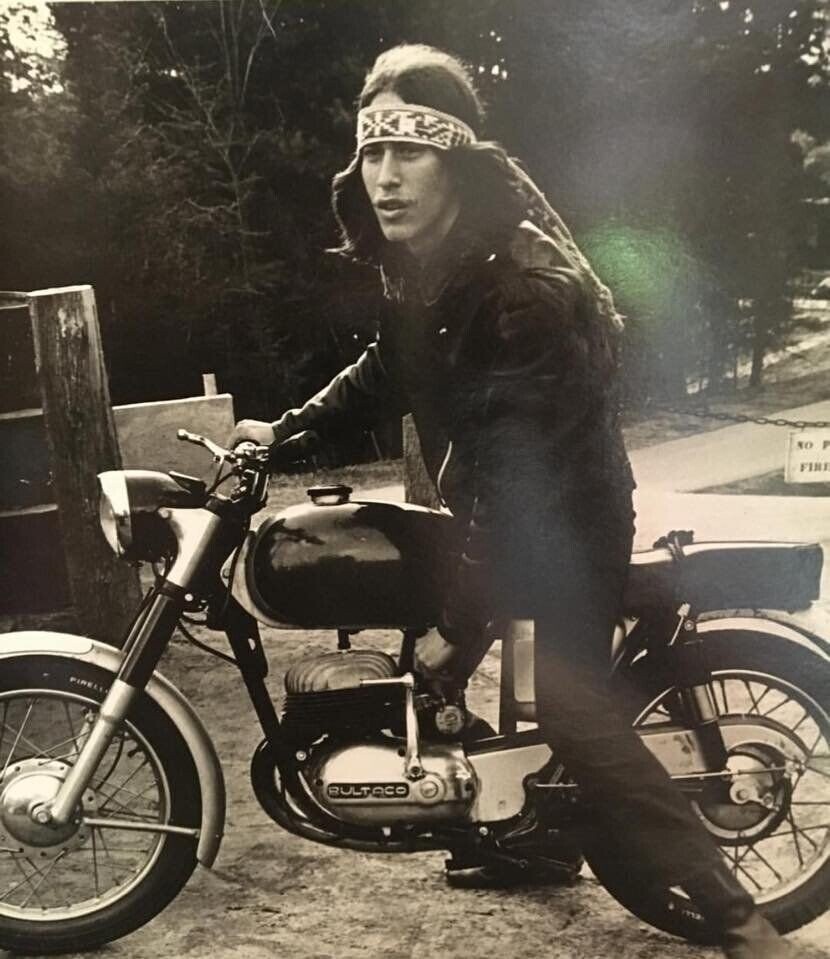 20 1960s Photos of What Freedom Used to Look Like