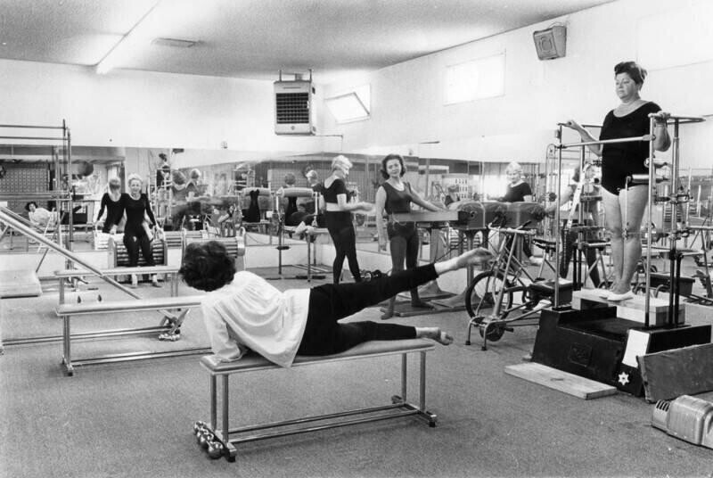 What Going to the Gym Looked Like Before Clout Posting