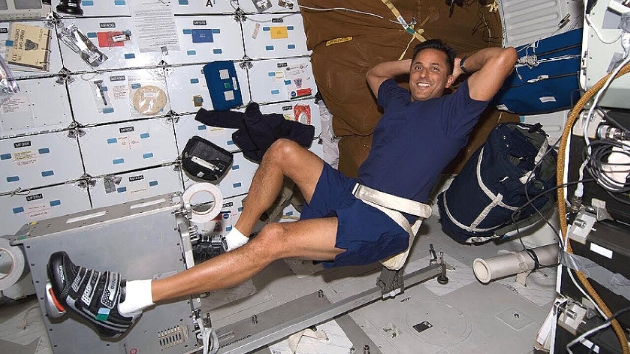 Images Showing What Colonizing Mars Might Look Like