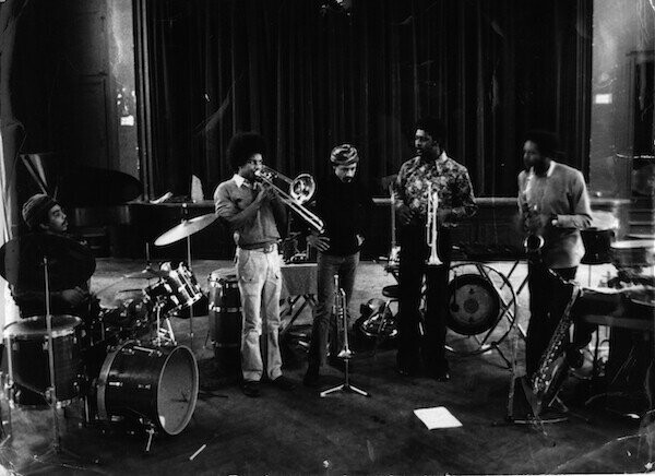 20 1960s Photos of What Freedom Used to Look Like