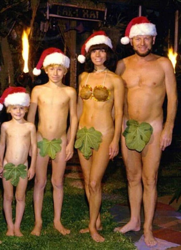 Christmas Photos Much More Naughty Than Nice