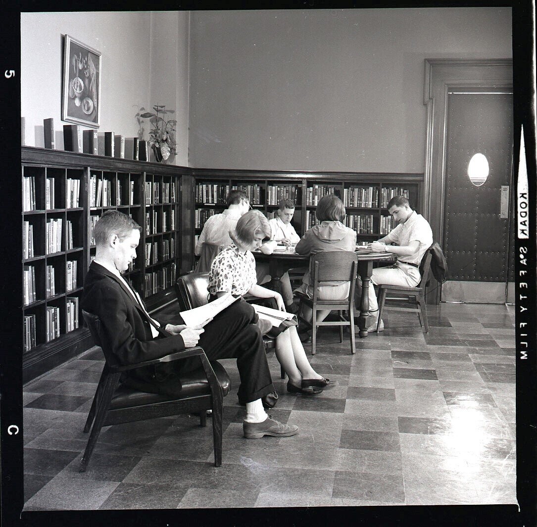 20 1960s Photos of What Freedom Used to Look Like