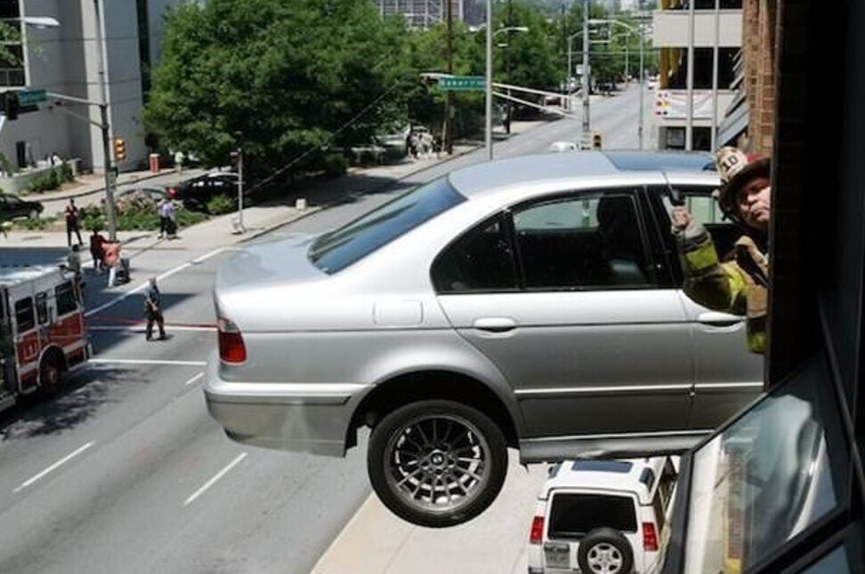 Photos Where Common Sense Took an Early Check-Out