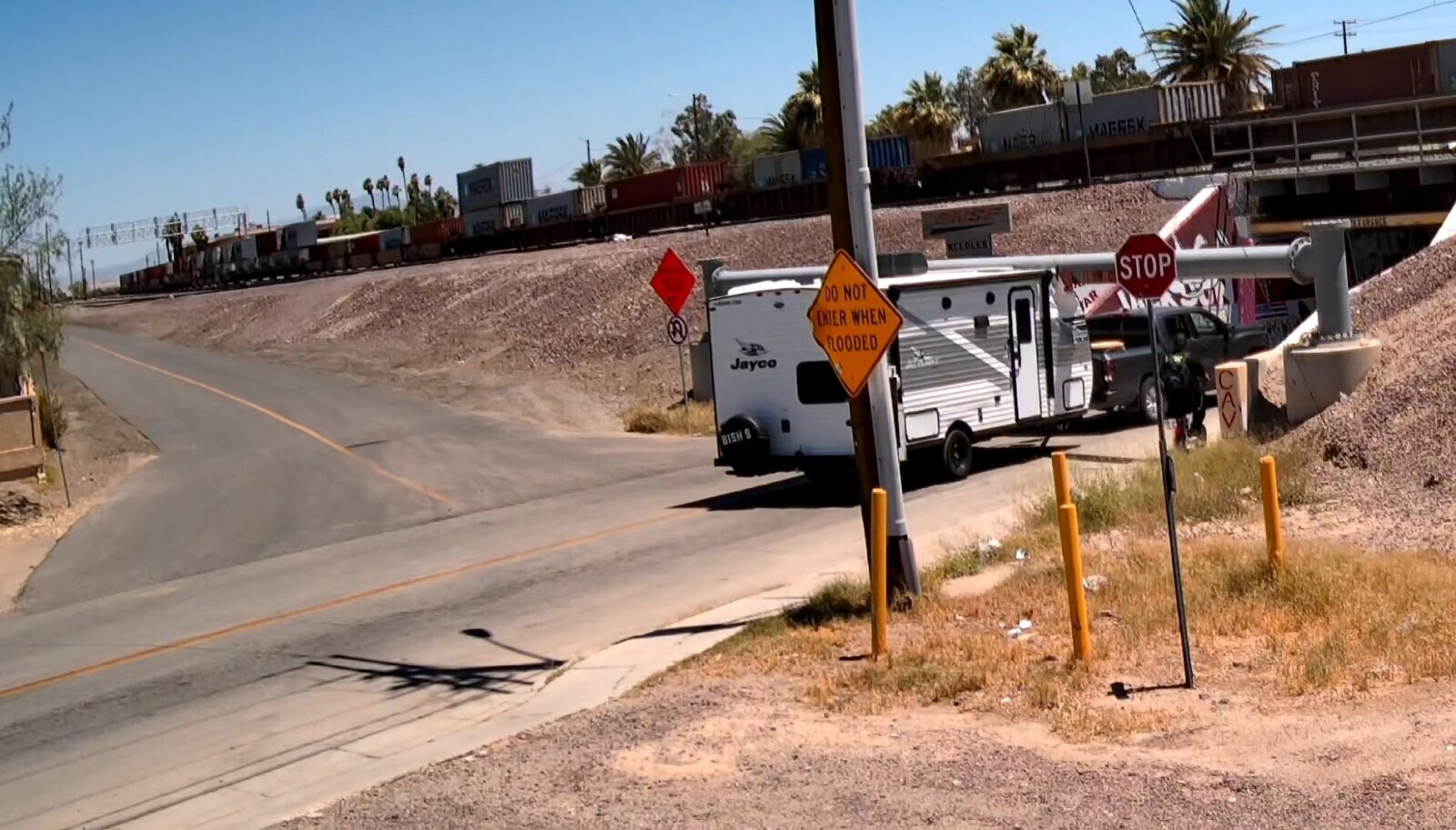 MAERSK OFFER BNS NEEDLED STOP DO NOT ENTER WHEN AR FLOODED Jayco CA BISH 9