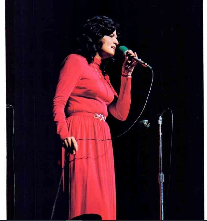 The Dumbest Country Music Songs to Come from the 1970s