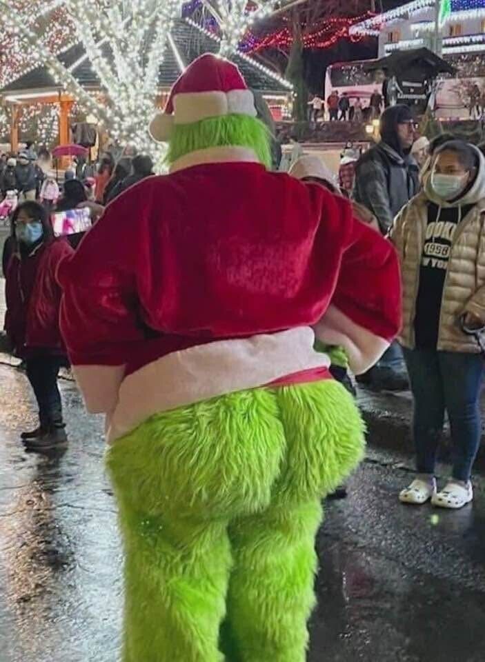 Christmas Photos Much More Naughty Than Nice