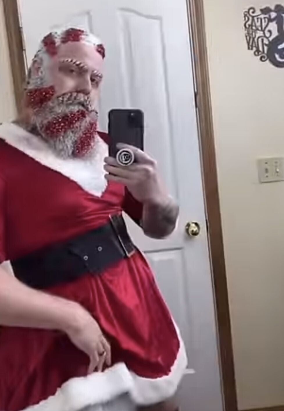 Christmas Photos Much More Naughty Than Nice