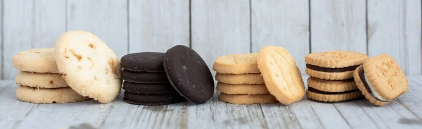 15 Finger-Licking Facts About Girl Scout Cookies