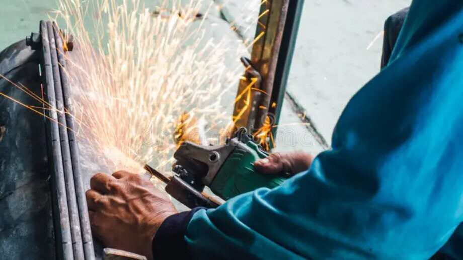 20 Extreme OSHA Violations Right Out In The Open