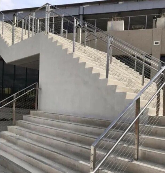 Photos from the Halls of the Smithsonian Of Stupidity