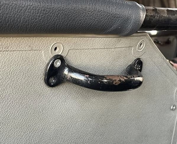 Photos Where No One Cared Enough to Make Things Right