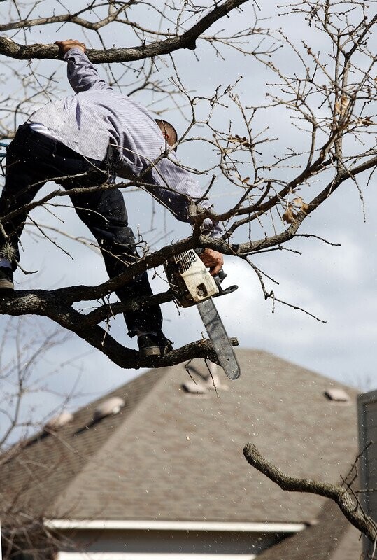 20 Extreme OSHA Violations Right Out In The Open