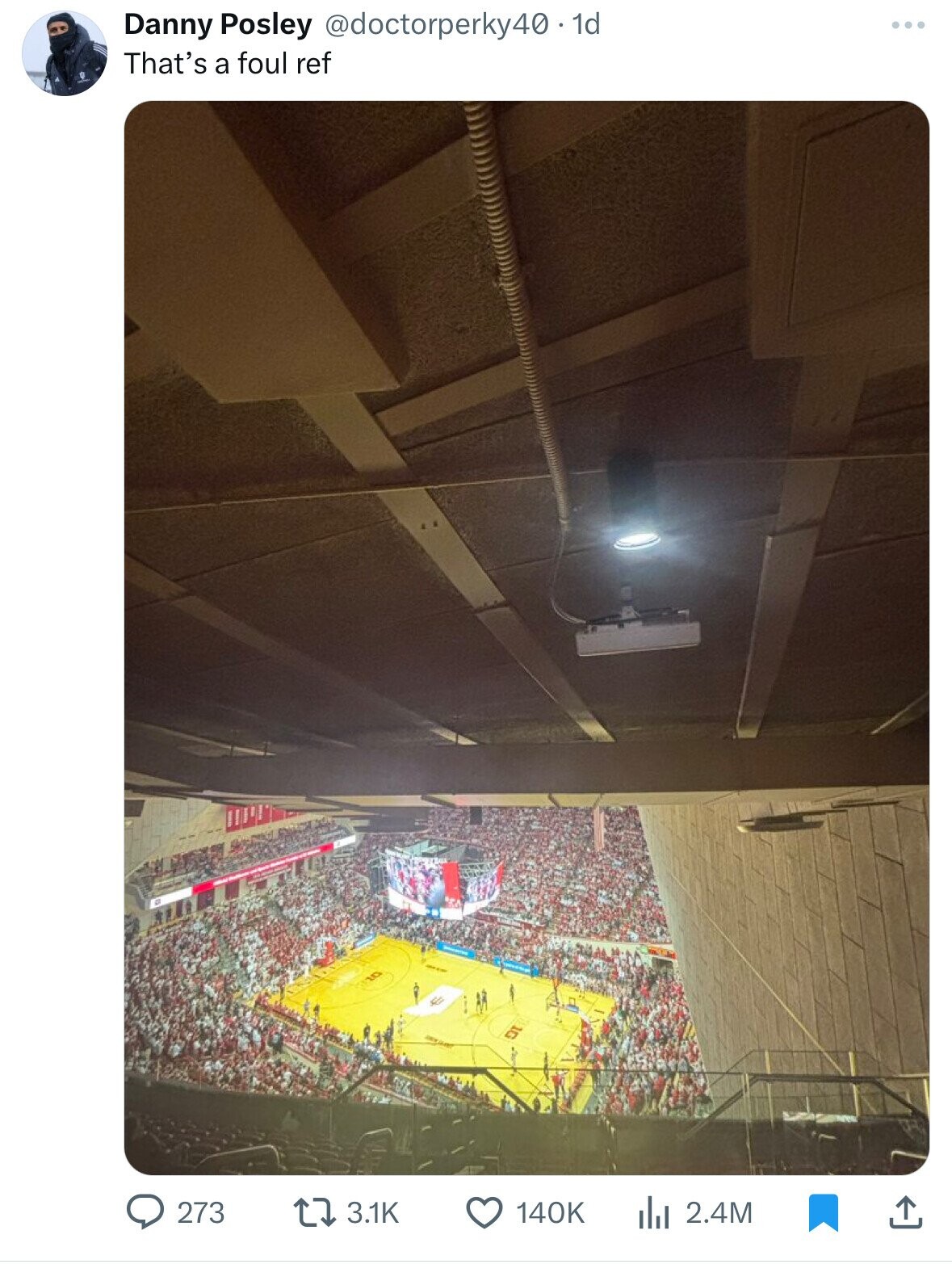 Danny Posley @doctorperky40.1d ... That's a foul ref 273 3.1K 140K del 2.4M 