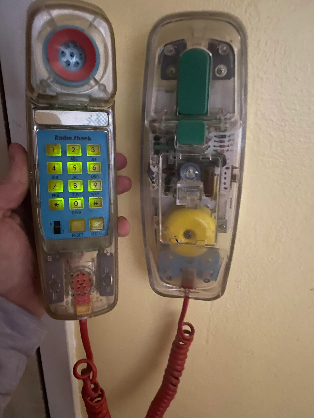 Radio Shack 1 2 3 ABC DEF 4 5 6 MNO GHI JKL 9 8 7 WXY TUV PRS # O OPER P REDIAL RESET