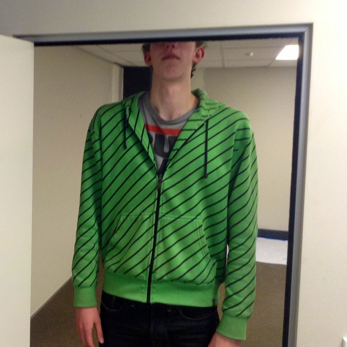 People Who Are So Tall That Life Can’t Be Easy