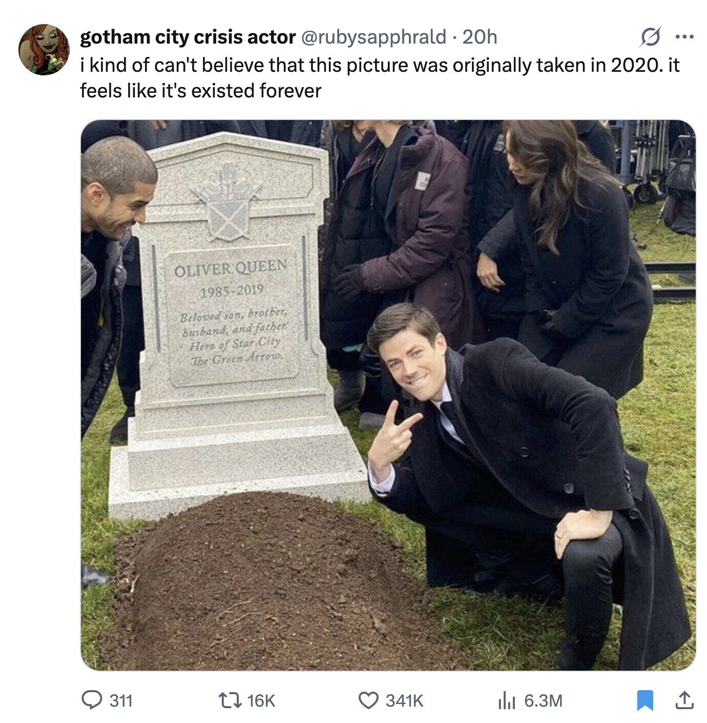 s ... gotham city crisis actor @rubysapphrald 20h i kind of can't believe that this picture was originally taken in 2020. it feels like it's existed forever OLIVER QUEEN 1985-2019 Belovedson, brother, busband, and-father. Hero of Star City The Green Arroro 311 341K 6.3M 16K