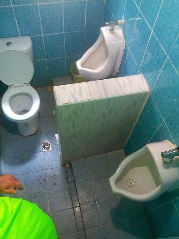 Photos Where Someone Failed Their Only Job