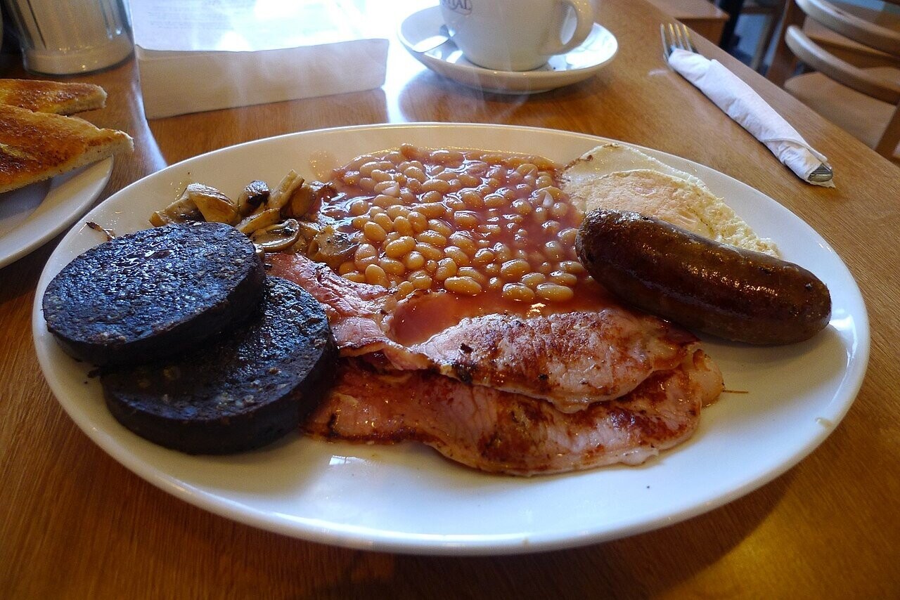 10 Photos of British Foods That Are Proof Positive That British Food Is Awful