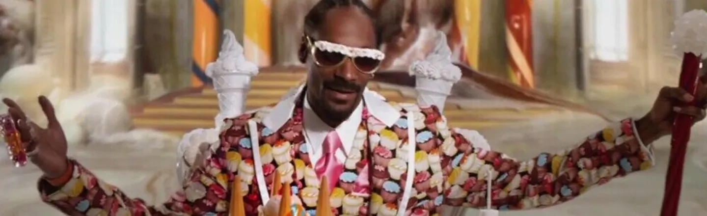 At A Glance: 14 Snoop Dogg Facts To Start Your Day On A High