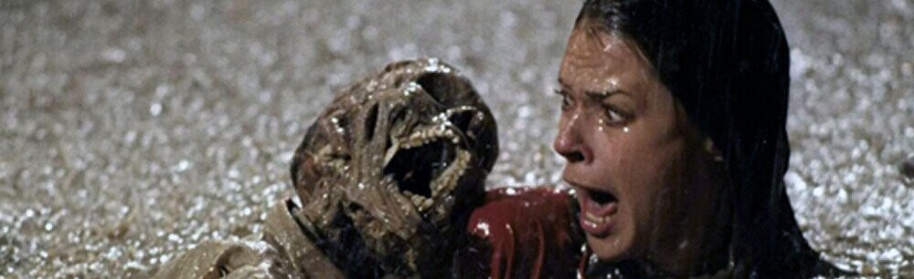 14 Behind The Scenes Facts About Your Favorite Horror Movies