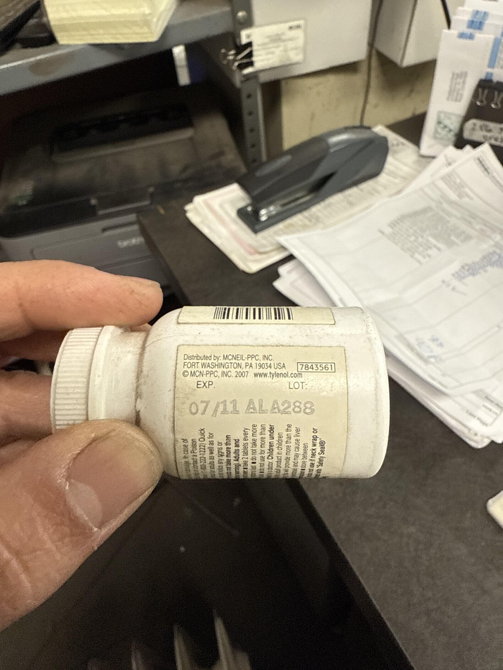 © MCN-PPC, INC.2007 www.tylenol.com Distributed by: MCNEIL-PPC, INC. FORT WASHINGTON, PA 19034 USA 07/11 ALA288 in case of EXP. contact Poison and (800-222-1222) Quick adults as well as for or noise suots Aus take more than Adults and doe take 7 tablets every take E not do more S for more than doctor. Children under adidas product in children provide more than the LOT: ose and may cause liver 7843561 gration store between 120 not use if neck wrap or and Safety Seal 