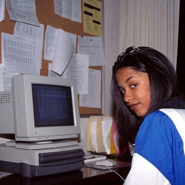15 Photos of Celebrities Discovering the Early Internet | Cracked.com