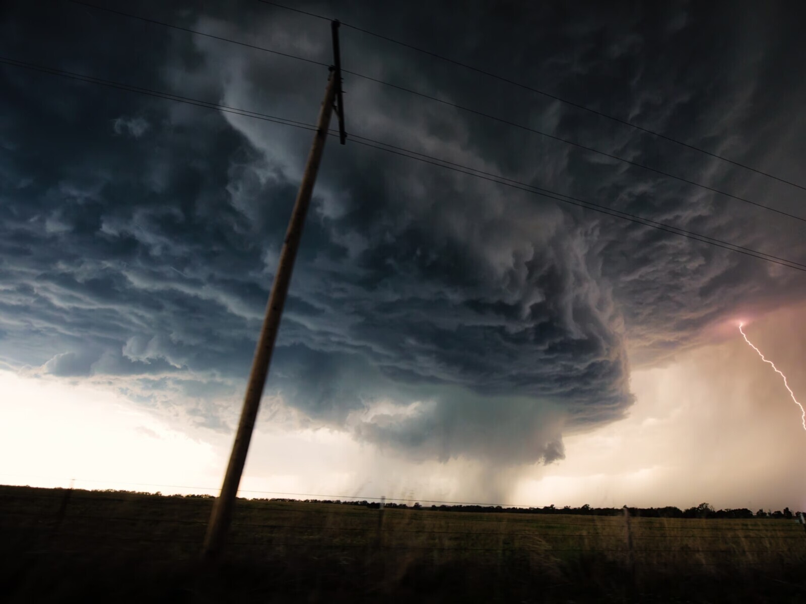 Photos That You Can Smell, Hear, and Fear