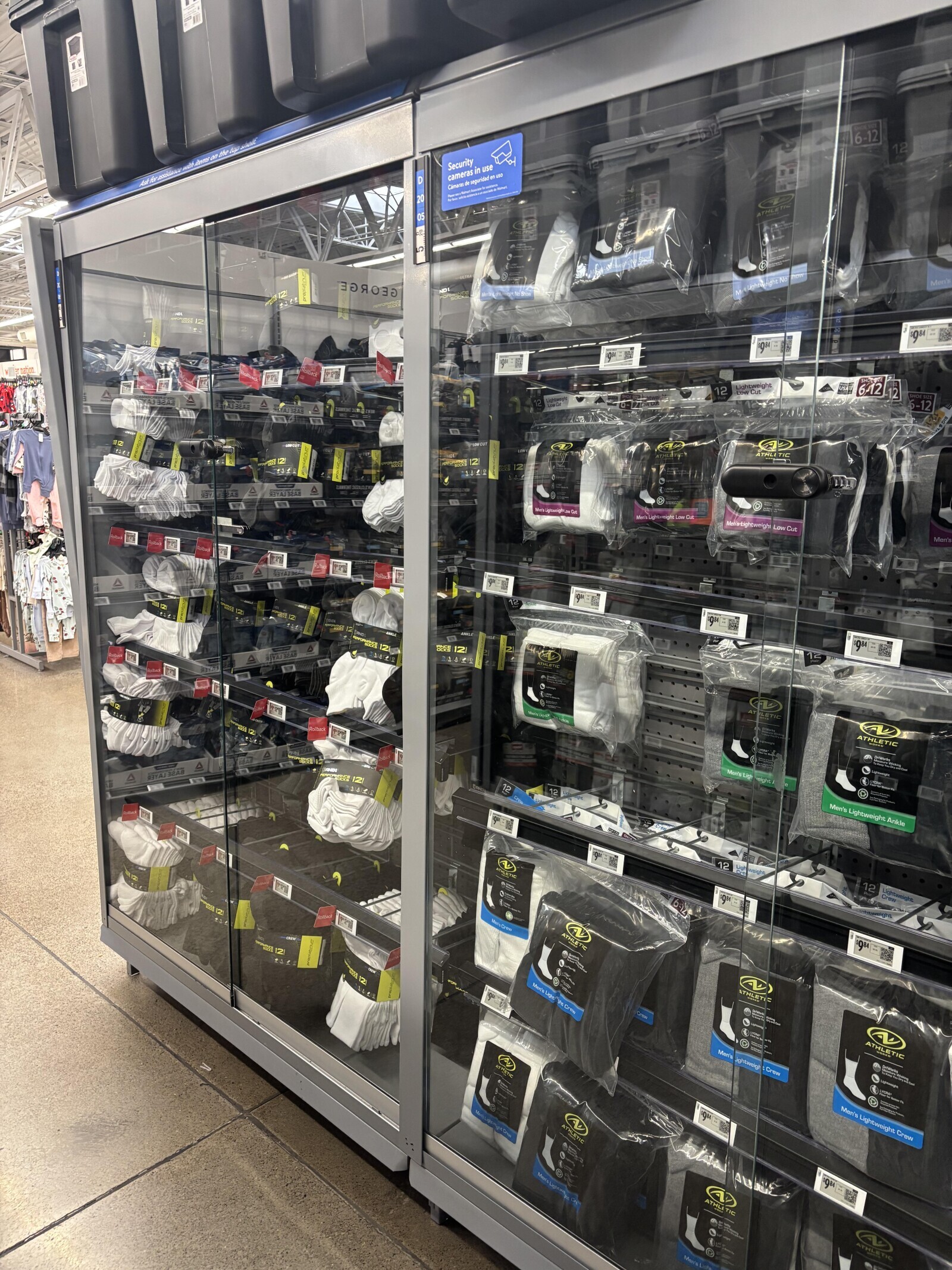 Photos Where Humanity's Common Sense is up for Debate